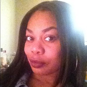 Meet your Posher, Cassandra